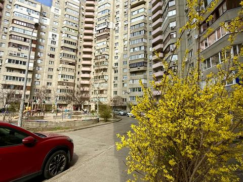 квартира за адресою Оноре де Бальзака вул., 6