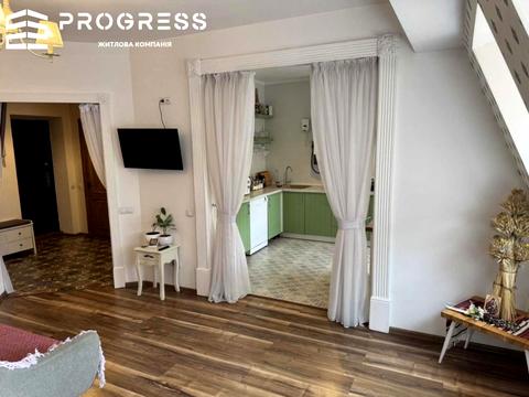 квартира за адресою Чорновола вул., 10