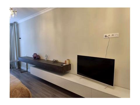 квартира по адресу Свободи ул., 301