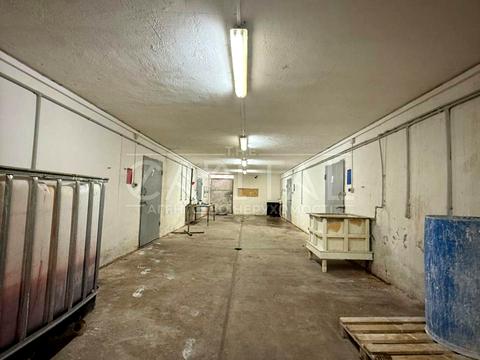 комерційна за адресою Київська, 77