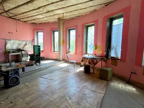 будинок за адресою смт. Великодолинське, Центральна вул.