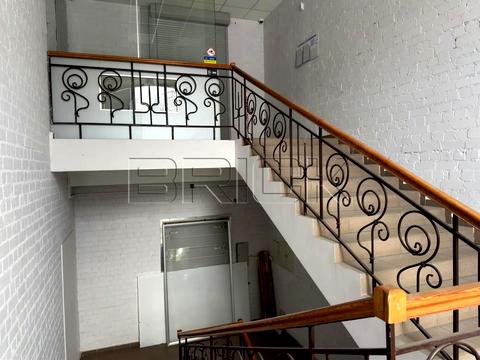 комерційна за адресою Володимира Івасюка просп. (Героїв Сталінграду), 8