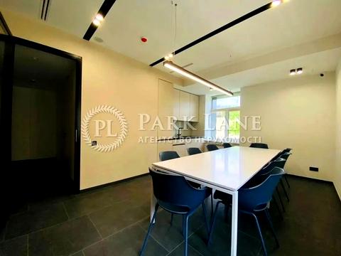 комерційна за адресою Євгена Гуцала пров. (Кутузова), 3