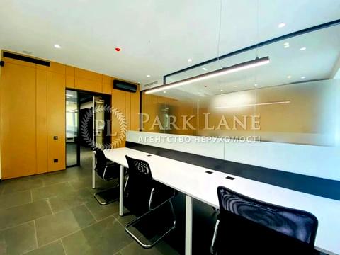 комерційна за адресою Євгена Гуцала пров. (Кутузова), 3