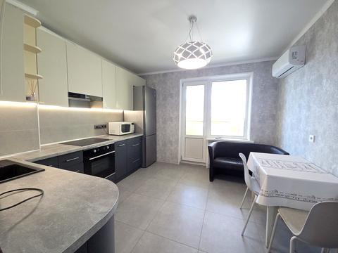 квартира по адресу Академика Глушкова просп., 9-Є