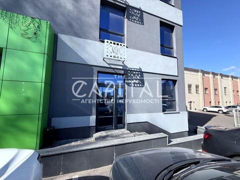 коммерческая по адресу Миколы Бажана просп., 17-А