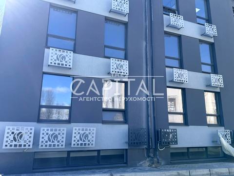 коммерческая по адресу Миколы Бажана просп., 17-А