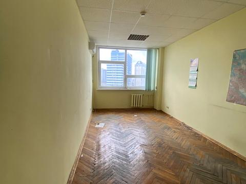 комерційна за адресою Євгена Сверстюка вул. (Марини Раскової), 23