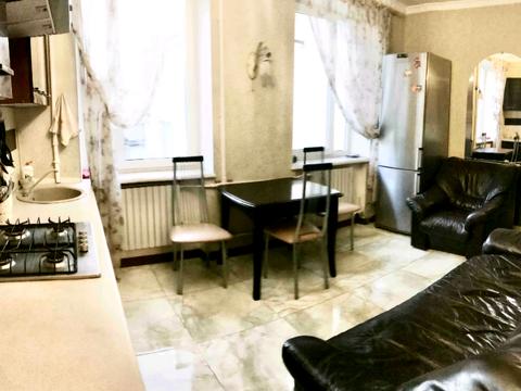 квартира за адресою Ніни Строкатої вул. (Буніна), 5