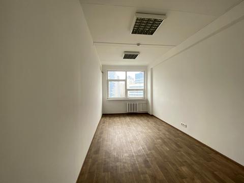 комерційна за адресою Євгена Сверстюка вул. (Марини Раскової), 23