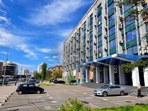 комерційна за адресою Євгена Сверстюка вул. (Марини Раскової), 11