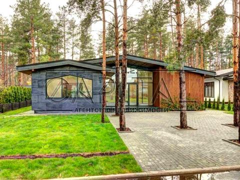 будинок за адресою Набережна вул.