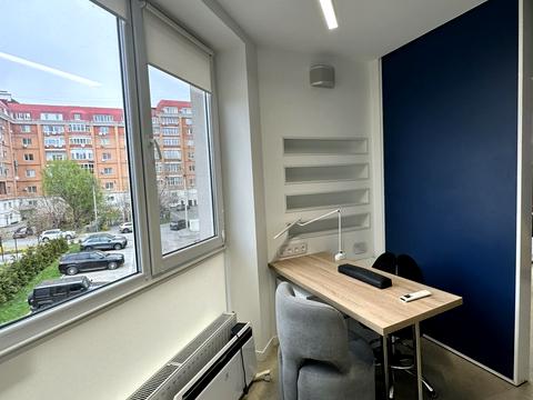 комерційна за адресою Праведниці Шулежко вул. (Пушкіна), 100/1