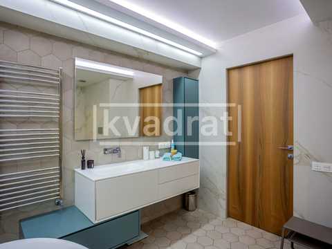 квартира за адресою Регенераторна вул., 4 к10