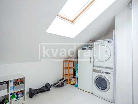 квартира за адресою Регенераторна вул., 4 к10