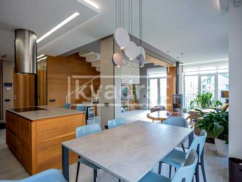 квартира за адресою Регенераторна вул., 4 к10