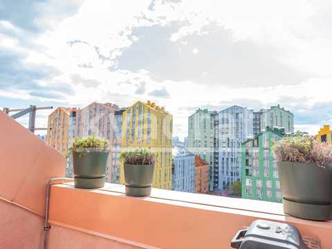 квартира за адресою Регенераторна вул., 4 к10