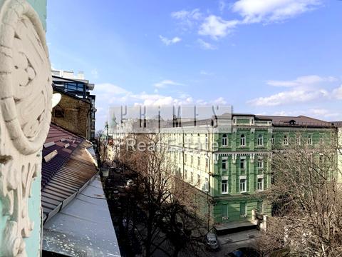 квартира за адресою Десятинна вул., 1/3