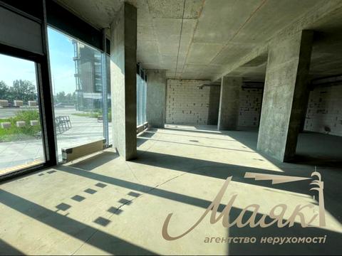 комерційна за адресою Дніпровська набережна вул., 15-К