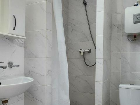 квартира за адресою Гната Хоткевича вул. (Червоногвардійська), 8