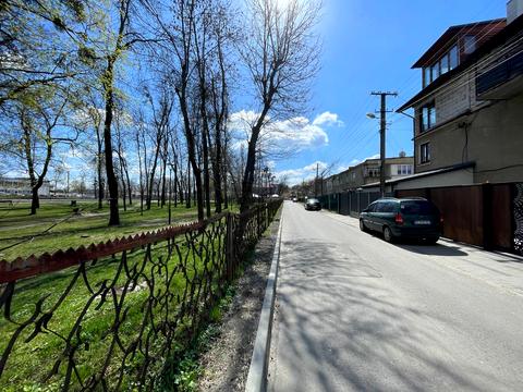 будинок за адресою Папоротна вул., 10