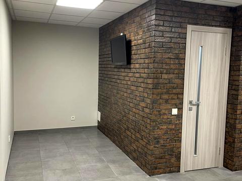 коммерческая по адресу Українська ул., 83б, корп.6-9