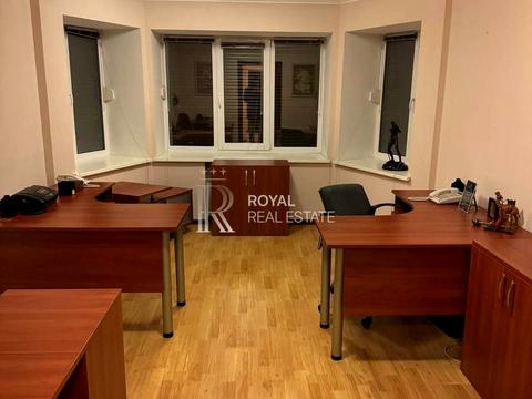 комерційна за адресою Костя Гордієнка пров., 1-А