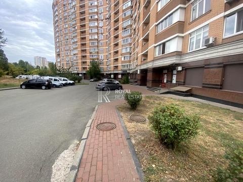 комерційна за адресою Машинобудівників вул., 17