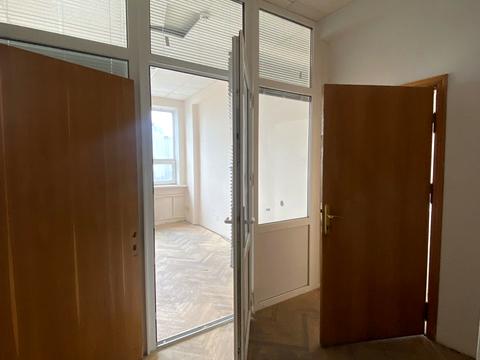 комерційна за адресою Євгена Сверстюка вул. (Марини Раскової), 23