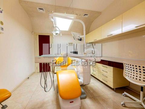 комерційна за адресою Володимира Івасюка просп. (Героїв Сталінграду), 6-А