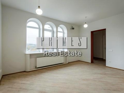 комерційна за адресою Риболовецька вул., 19