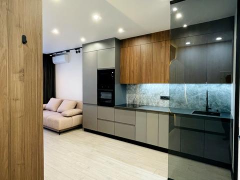 квартира за адресою Причальна вул., 12