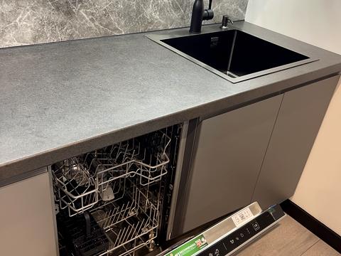 квартира за адресою Причальна вул., 12