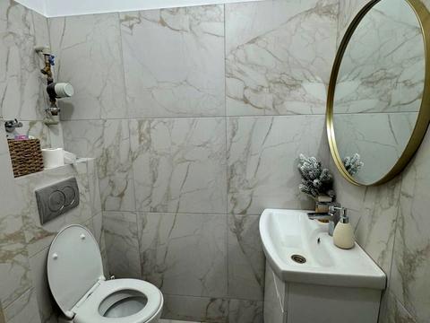 комерційна за адресою Городницька вул., 47-Д