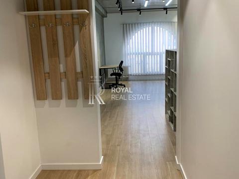 комерційна за адресою Михайла Максимовича вул. (Онуфрія Трутенка), 26-В