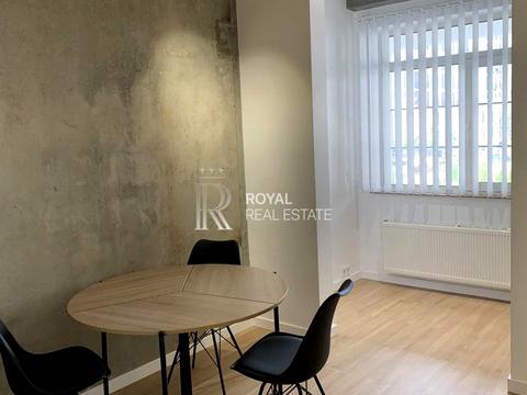 комерційна за адресою Михайла Максимовича вул. (Онуфрія Трутенка), 26-В