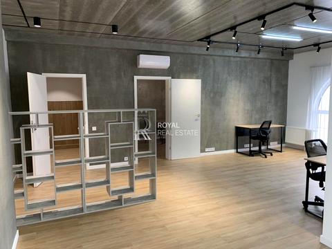 комерційна за адресою Михайла Максимовича вул. (Онуфрія Трутенка), 26-В