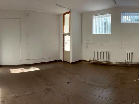 комерційна за адресою П'яскорського, 76