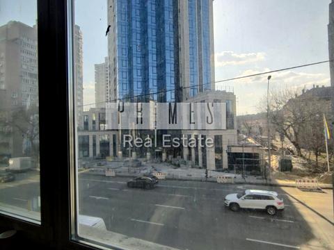 комерційна за адресою Антоновича вул. (Горького), 125