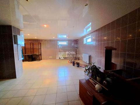 коммерческая по адресу Дніпровський просп., 12