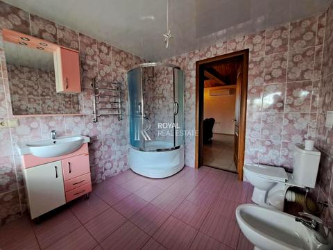 коммерческая по адресу Дніпровський просп., 12