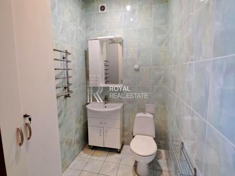 коммерческая по адресу Дніпровський просп., 12