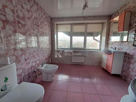 коммерческая по адресу Дніпровський просп., 12