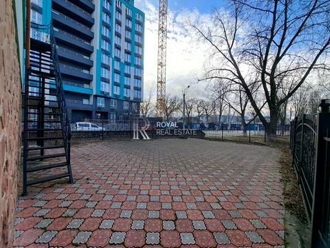 коммерческая по адресу Дніпровський просп., 12