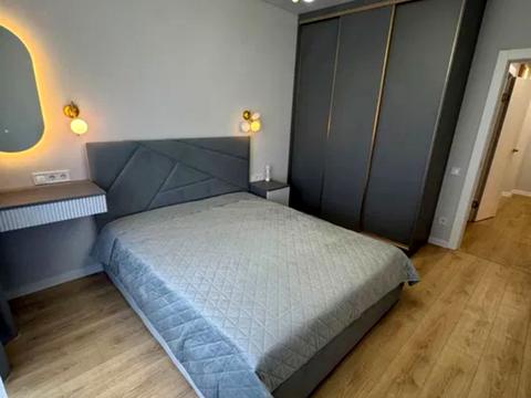 квартира по адресу Родини Крістерів ул., 2