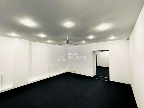 комерційна за адресою Михайла Грушевського вул., 9