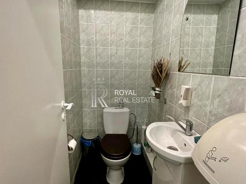 комерційна за адресою Михайла Грушевського вул., 9