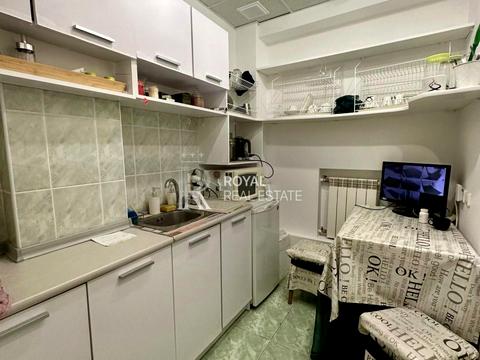 комерційна за адресою Михайла Грушевського вул., 9