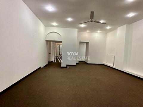 комерційна за адресою Михайла Грушевського вул., 9