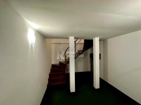 комерційна за адресою Михайла Грушевського вул., 9